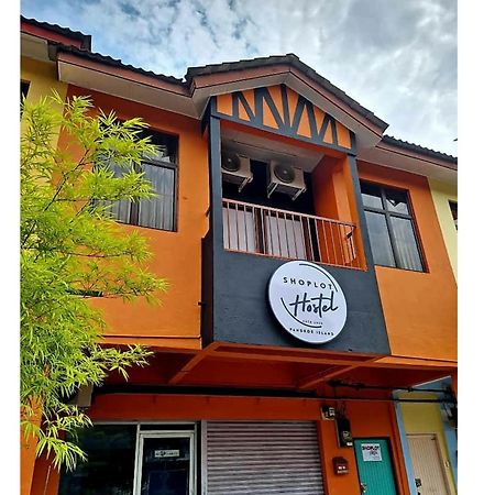 Shoplot Hostel Pangkor Kampong Pasir Bogak Exterior foto